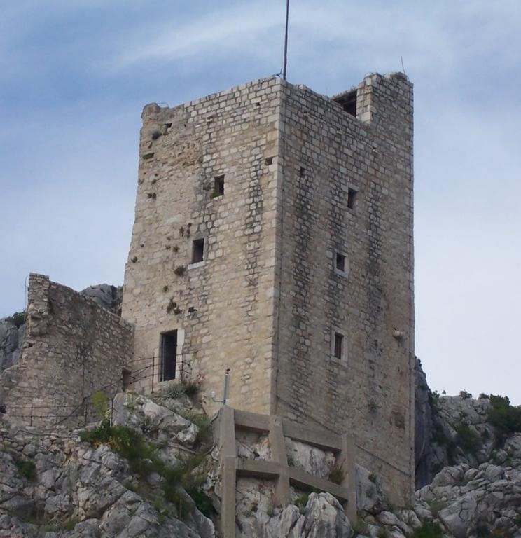 Apartment Romic Omiš Exterior foto